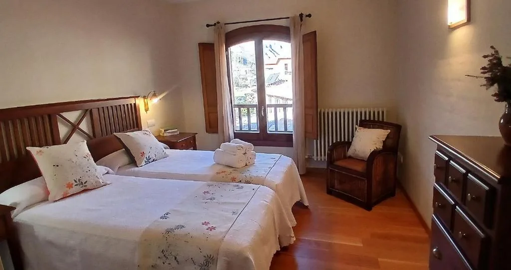 Tweepersoonskamer met 2 aparte bedden — Hotel Rural CHOUSA VERDE
