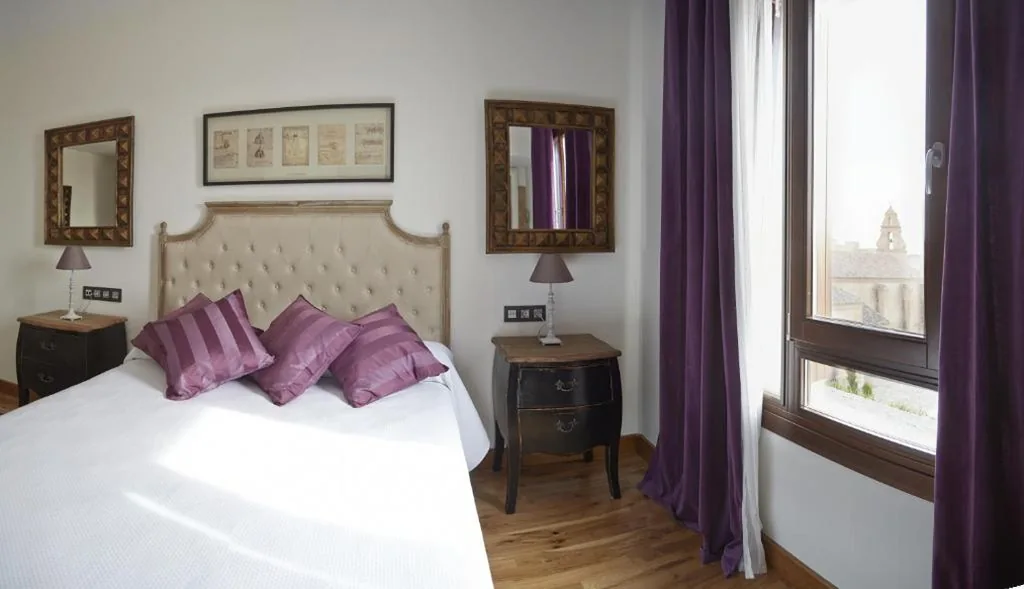 トリプルルーム — Hotel Rural Doña Berenguela