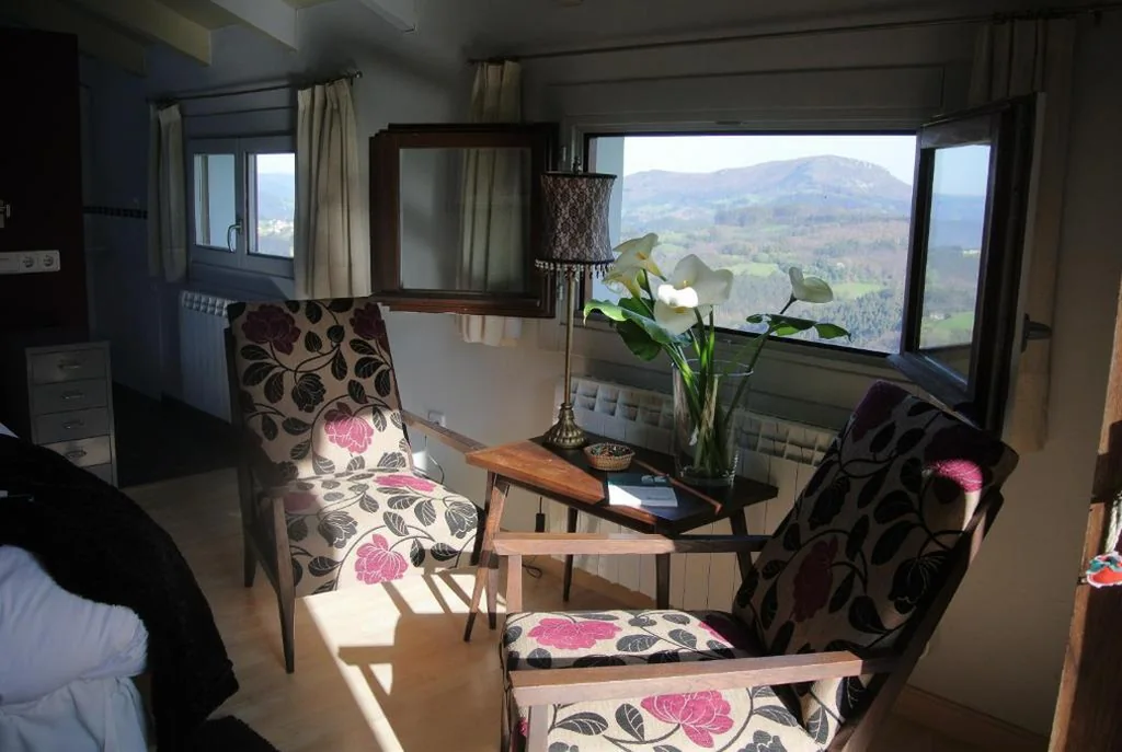 Suite Deluxe con vasca idromassaggio — Hotel Rural El Algaire