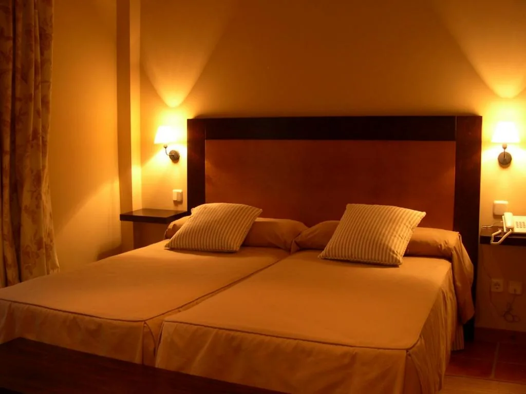 Habitación Doble - 2 camas — Hotel Rural El Jardin de la Hilaria