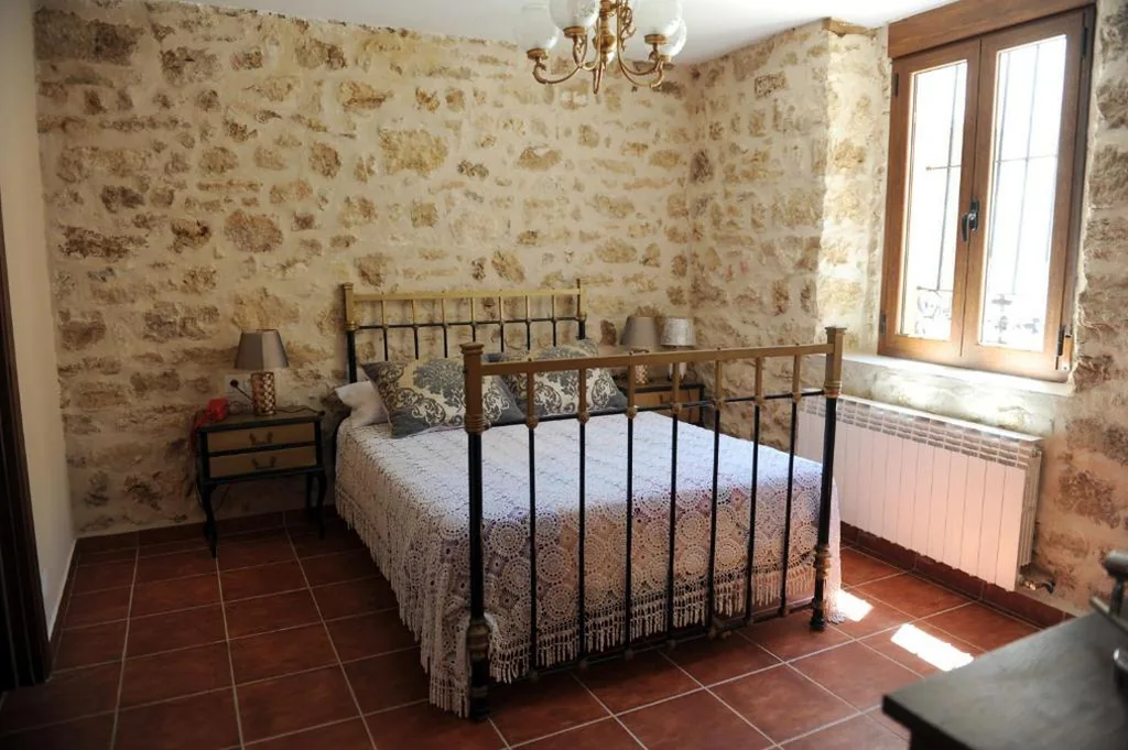 Habitación adaptada para personas con movilidad reducida - Cama grande — Hotel Rural El Labrador