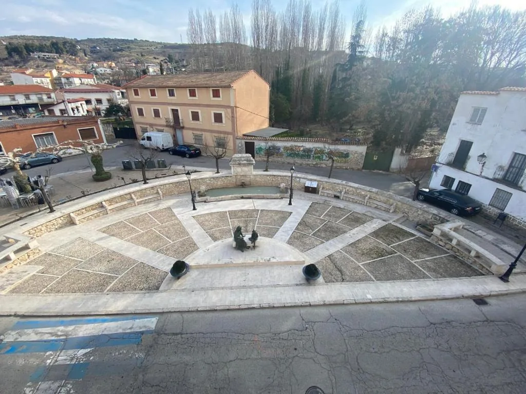 Camera doppia con balcone (2 adulti + 1 bambino) — Hotel Rural El Lagar de Nemesio