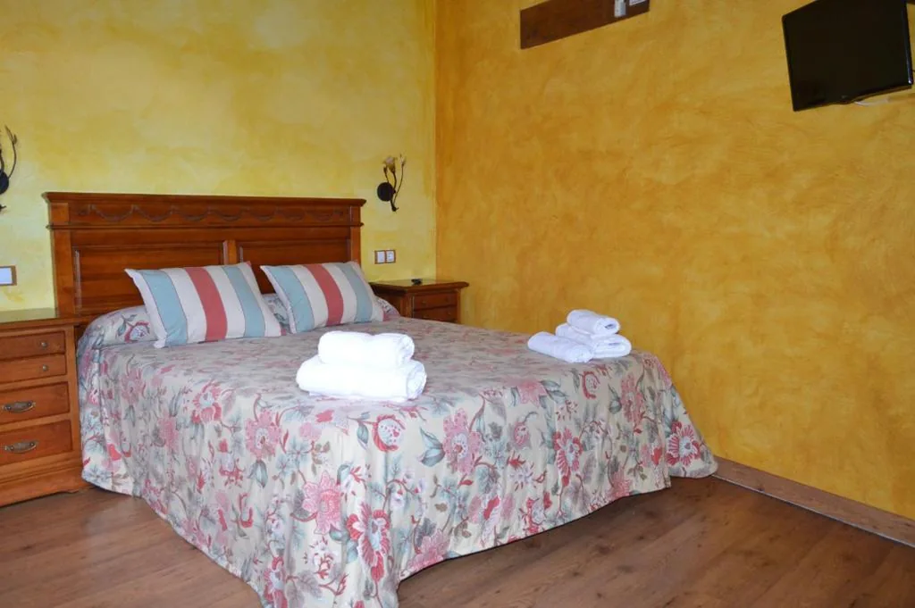 Chambre double avec baignoire spa — Hotel Rural El Marqués