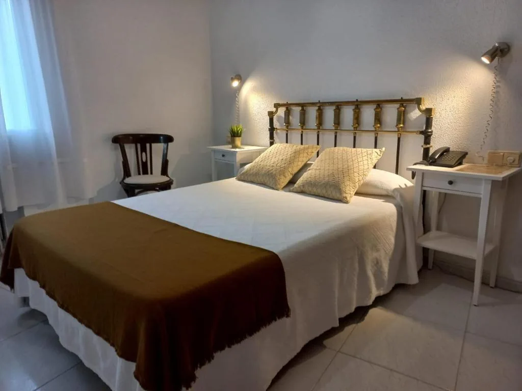 Doppelzimmer mit Bergblick — Hotel Rural El Molino