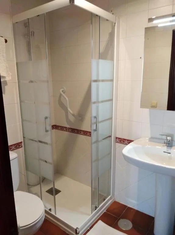 Camera matrimoniale con bagno privato — Hotel Rural El Pagadín