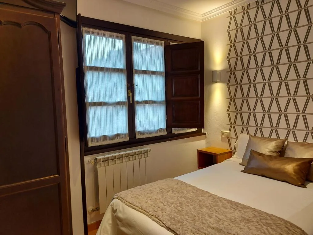 Habitación Individual — Hotel Rural Entremontes