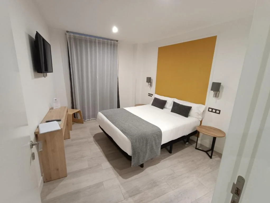 Habitación Estándar - 1 cama grande — Hotel Rural Envero