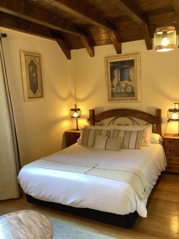 Hotel Rural Eseverry-Bosque Irati