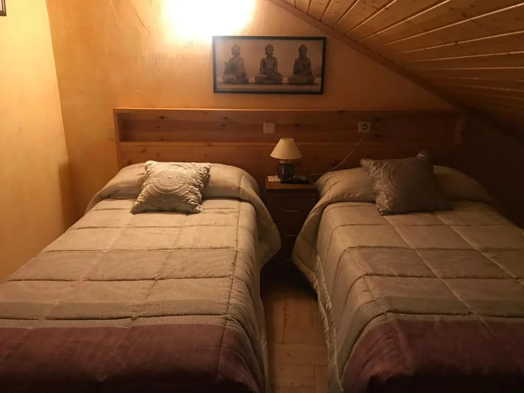 Camera doppia Deluxe - 2 letti singoli — Hotel Rural Grado del Pico