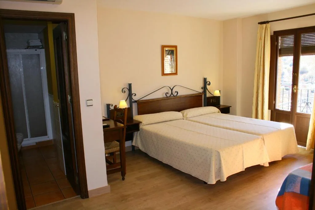 ツインルーム — Hotel Rural Huerta del Laurel