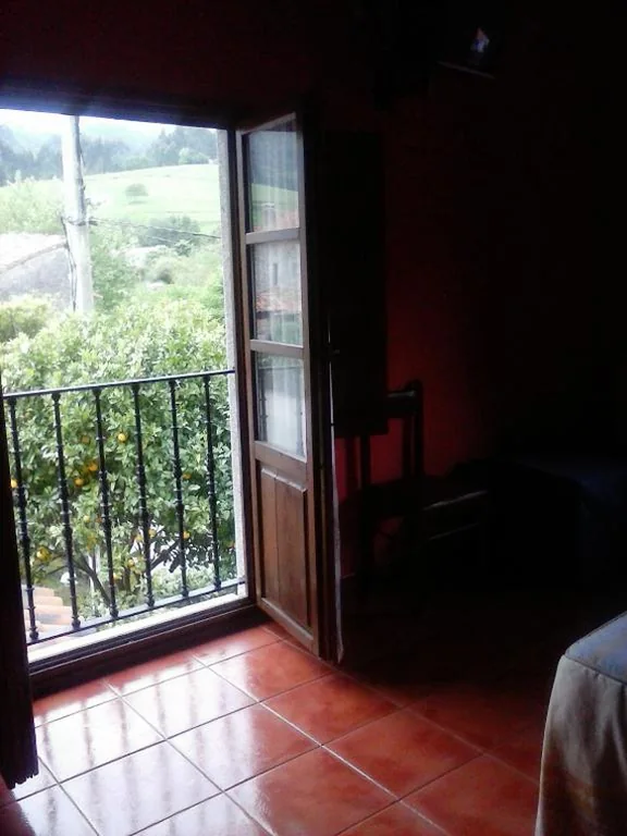 Camera doppia con bagno e 2 letti — Hotel Rural La Casona del Fraile