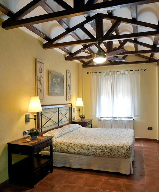 Hotel Rural La Moragona