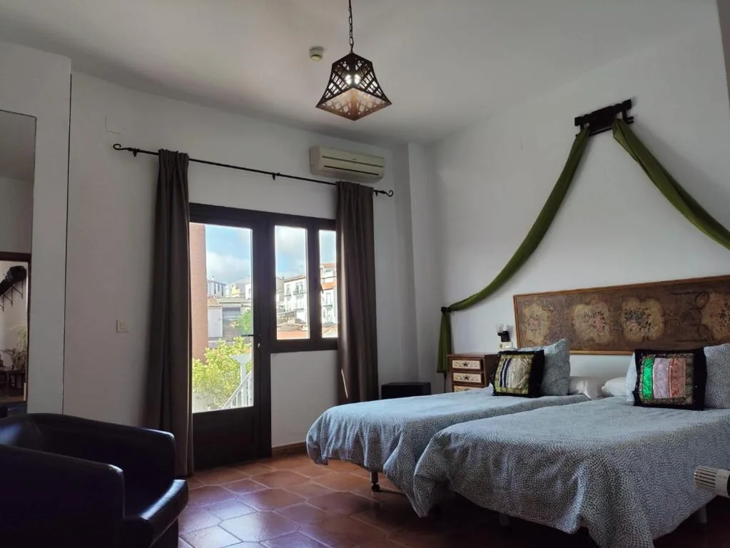 Quarto Duplo Deluxe com acesso à piscina - 1 ou 2 camas — Hotel Rural La Posada de las Cigüeñas