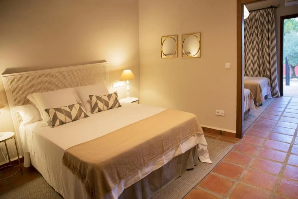 Familien-Doppelzimmer — Hotel Rural Las Tejuelas