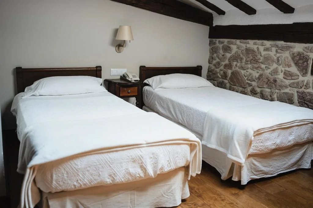 ツインルーム — Hotel Rural LATORRIÉN DE ANE