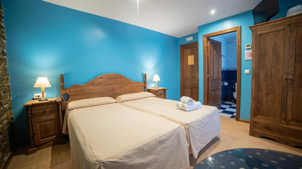 Standard-Doppelzimmer – 2 Betten — Hotel Rural Los Cerezos de Yanguas