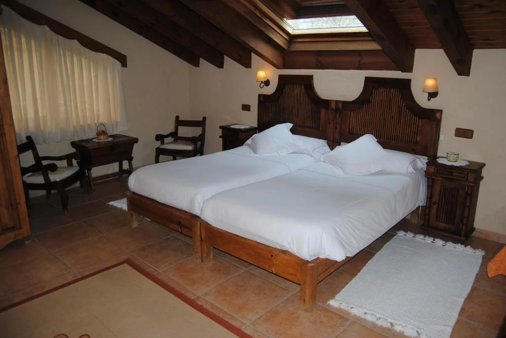 Suite familiare con vista sul giardino — Hotel Rural Los Frutales