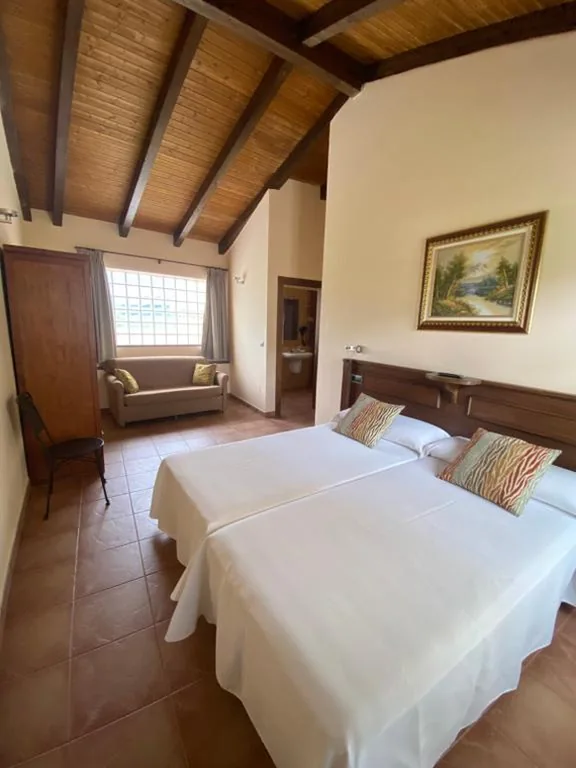 Habitación Doble Deluxe - 2 camas — Hotel rural Monasterio de Ara Mada