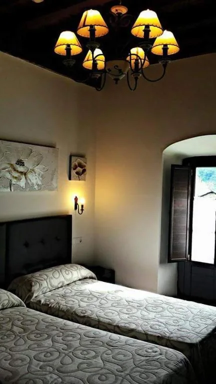 Camera doppia con vasca - 2 letti — Hotel Rural Palacio de Galceran