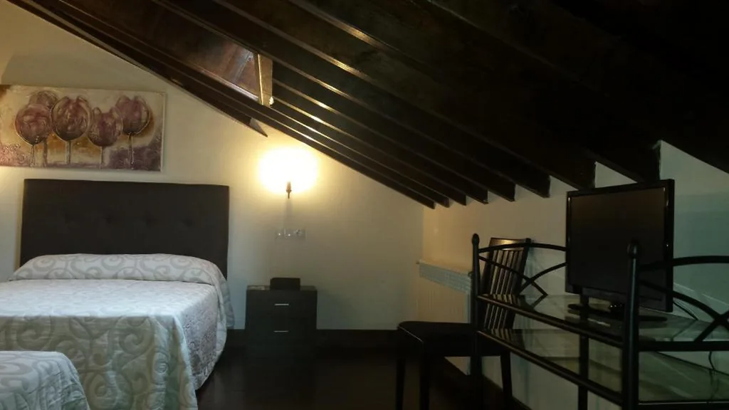 Camera tripla — Hotel Rural Palacio de Galceran