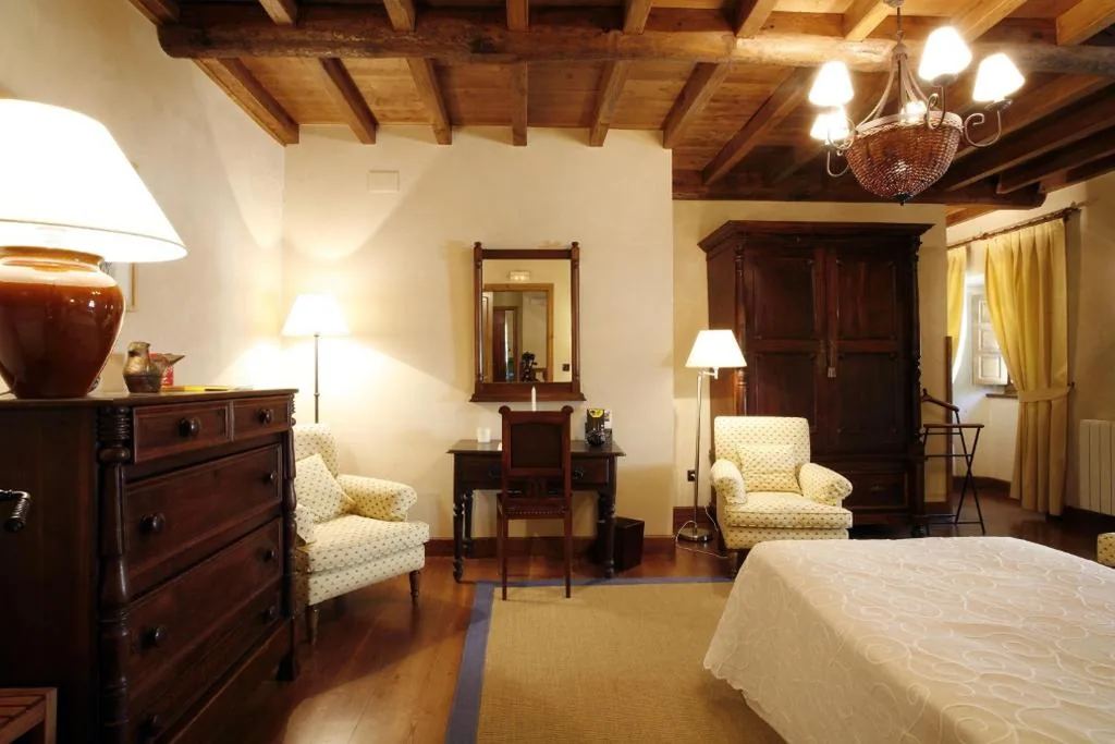 Twin Room — Hotel Rural Palacio de Prelo