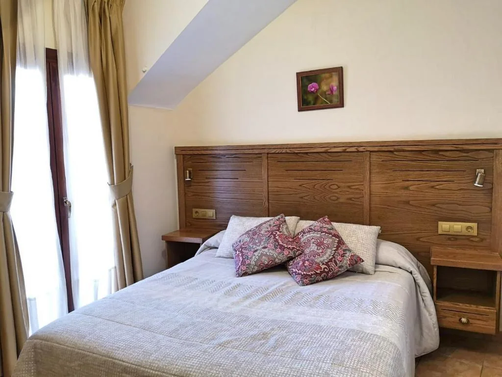 Double Room - 1 or 2 Beds — Hotel Rural Peña Castil