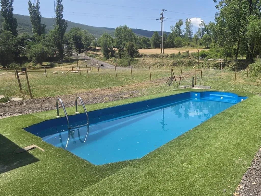 Habitación Triple Clásica — Hotel Rural Pirineo Jacetania 3000
