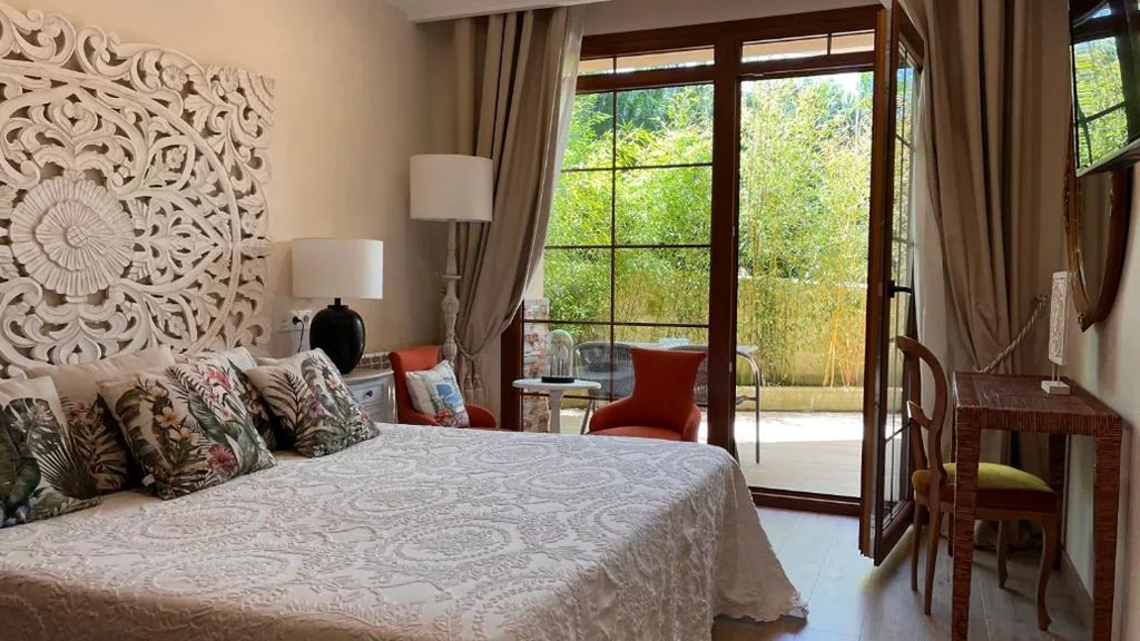 Habitación Doble Superior con terraza - 1 o 2 camas — Hotel Rural Playa de Aguilar