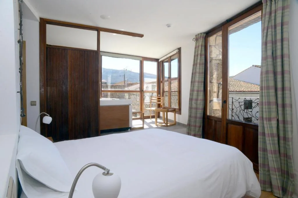 Habitación Doble con bañera de hidromasaje — Hotel Rural Quercus Tierra