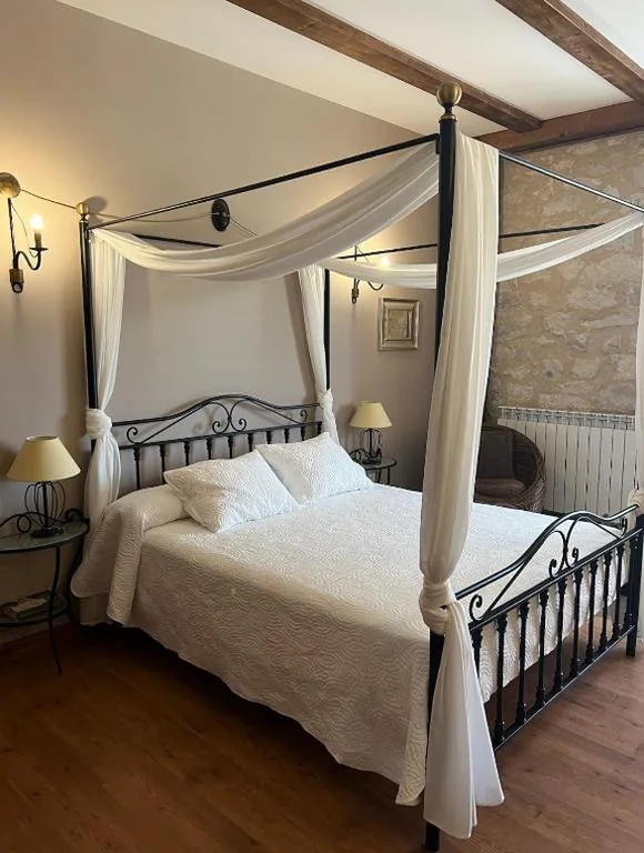 Suite con ducha de hidromasaje — Hotel Rural Restaurante Las Baronas
