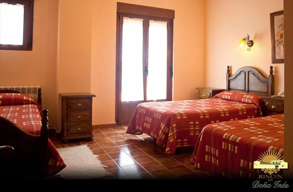 Habitación Triple — Hotel Rural Rincón de Doña Inés