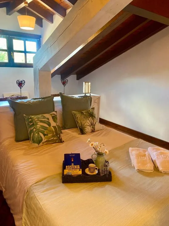 Habitación con cama grande — Hotel Rural Rumoroso