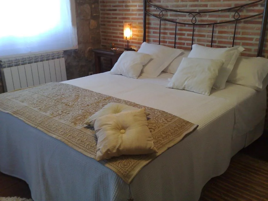 Dreibettzimmer — Hotel Rural San Pelayo