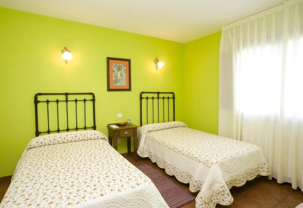 Habitación Doble Estándar — Hotel Rural Suquin