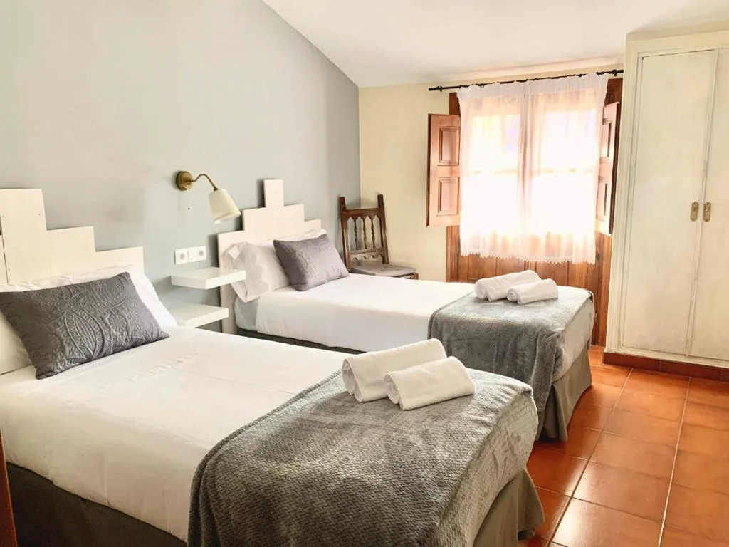 Doppelzimmer mit 2 Betten — Hotel Rural Tia Margot