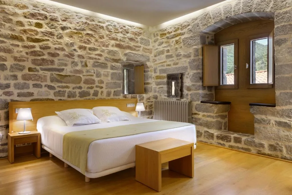スーペリアダブルルーム — Hotel Rural Torre de Úriz