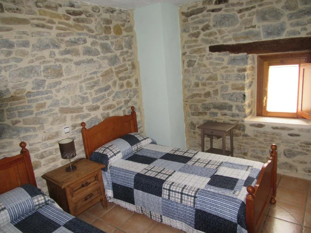 Habitación Doble con baño privado - 2 camas — Hotel rural Valtarranz