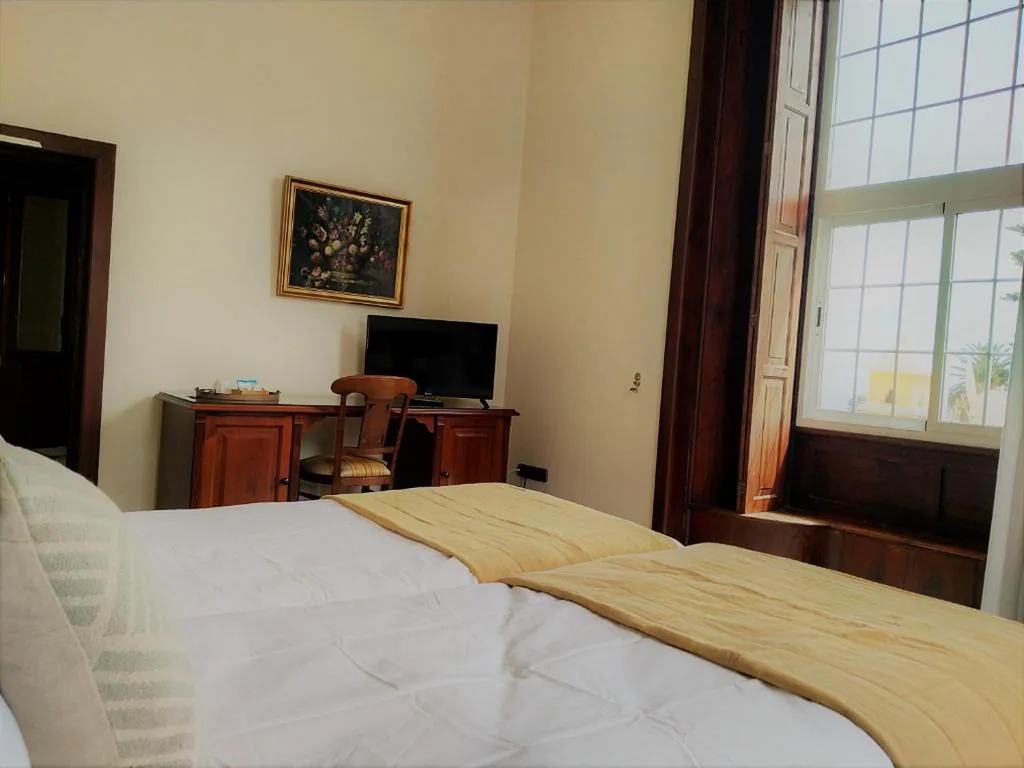Habitación Doble Superior - 1 o 2 camas — Hotel Rural Victoria - La Orotava