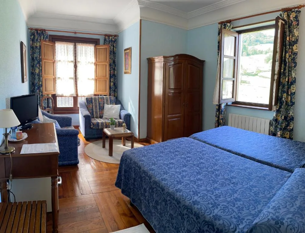 Hotel Rural Villa Elena