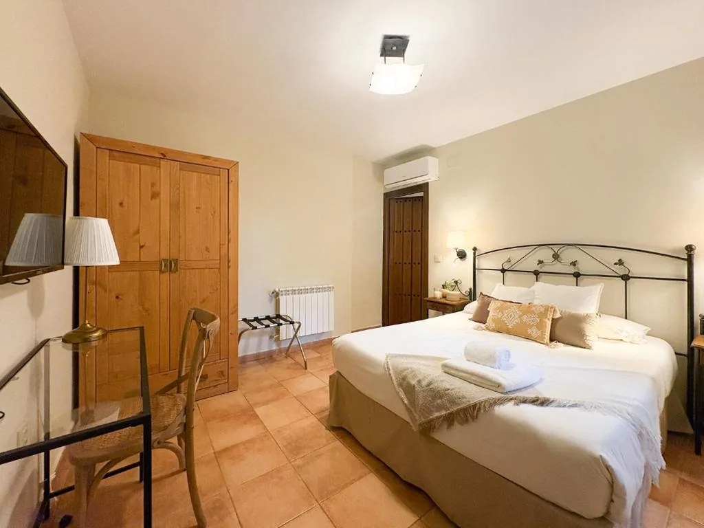 Budget tweepersoonskamer — Hotel Rural Xerete