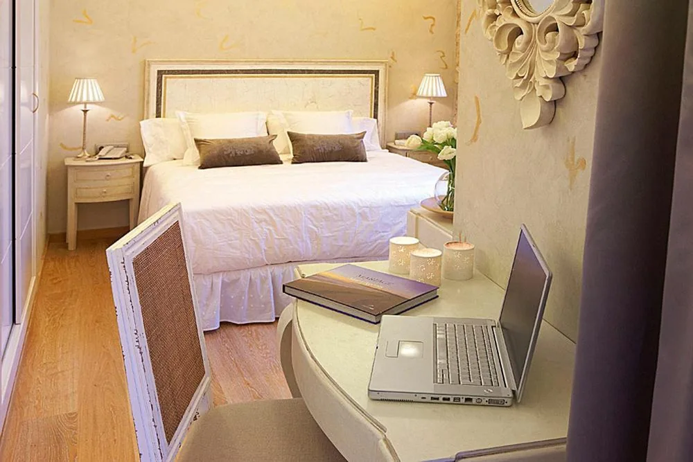 Suite Deluxe con terraza — Hotel Sa Calma