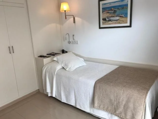 Habitación Individual — Hotel Sa Volta