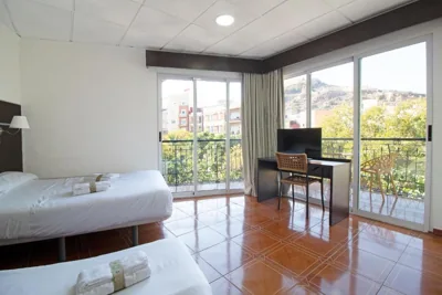 Hotel Sagunto — 写真 2