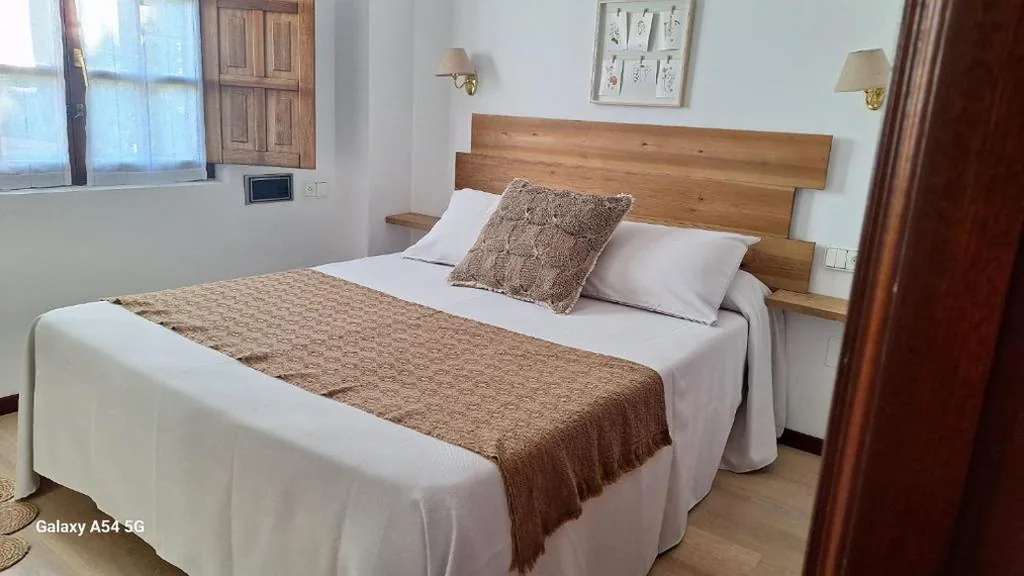 Habitación Estándar - 1 cama grande — Hotel Salldemar