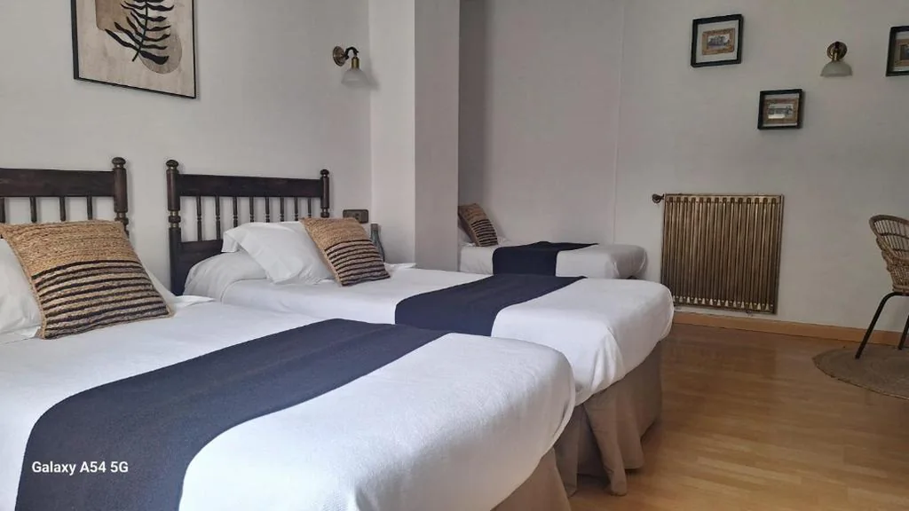 Habitación Triple — Hotel Salldemar