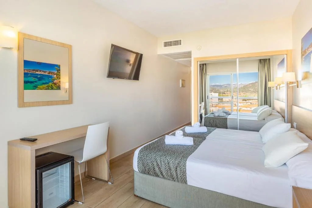 Chambre double - 2 lits — Hotel Samos