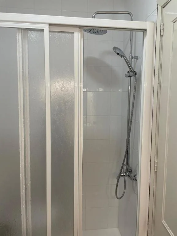 Single Room with Private Bathroom — Hotel San Marcus