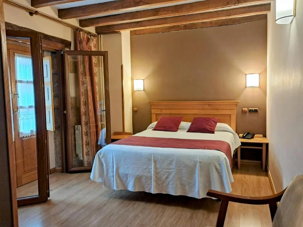 Junior Suite with Balcony — Hotel San Roque