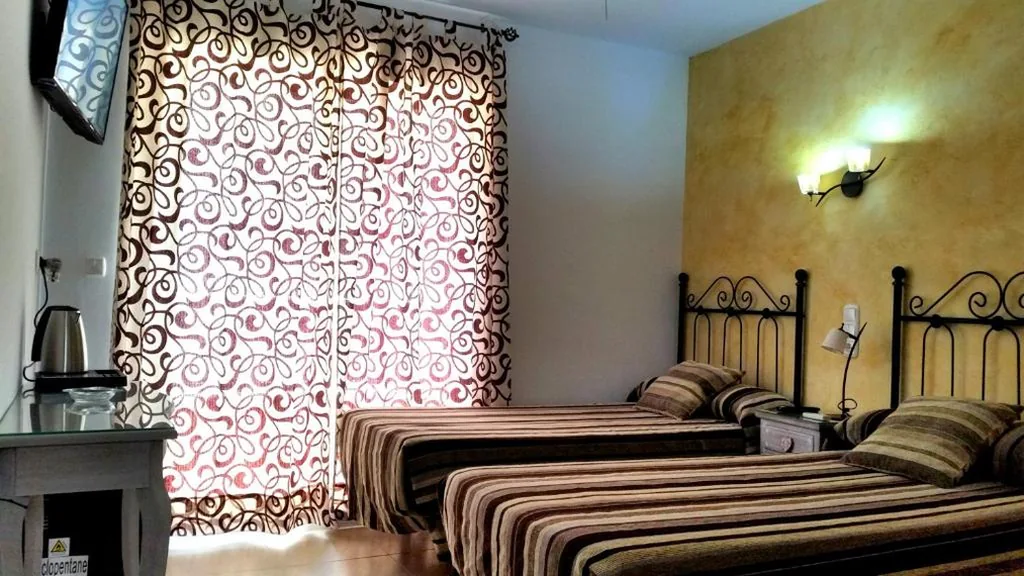 Komfort-Doppelzimmer – Außenbereich — Hotel SAN SEBASTIAN Almuñécar
