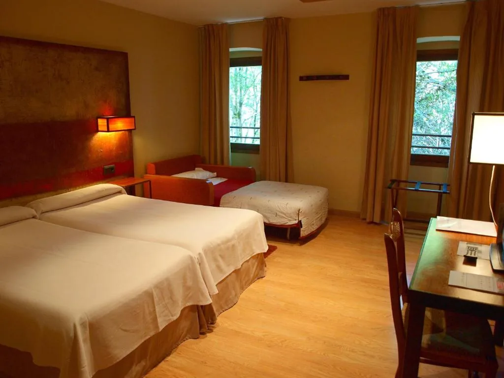 スタンダードトリプルルーム — Hotel Santa Cristina Petit Spa